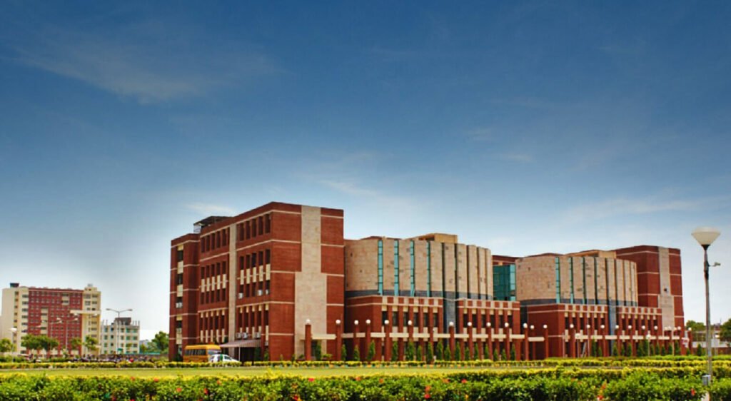 amity noida